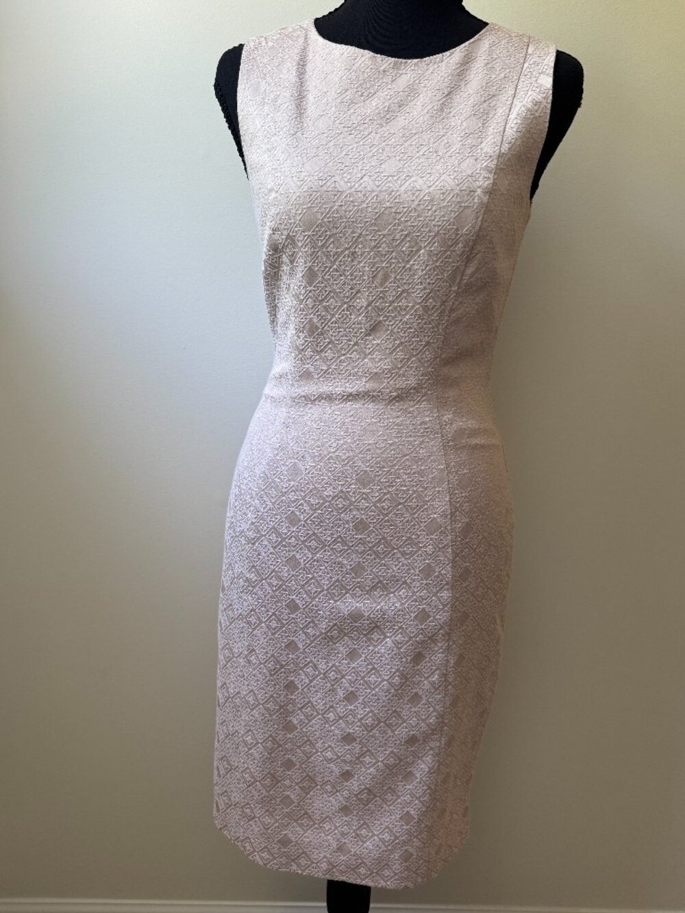 H&M Textured Geometric Shift Dress - Light Beige - Size 4/Small